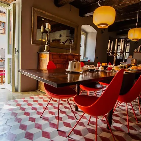 Boutique Al Palazzo Rosso לינה וארוחת בוקר 4*