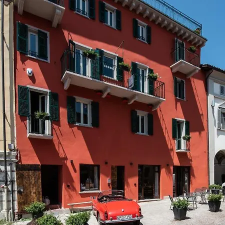 Oda ve Kahvaltı Boutique Al Palazzo Rosso Neive