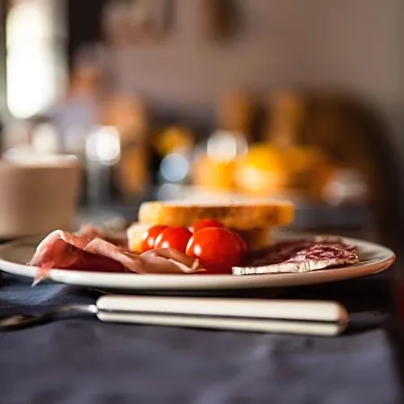 Boutique Al Palazzo Rosso Bed and Breakfast