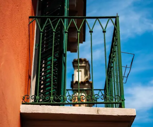 Boutique Al Palazzo Rosso Bed and breakfast Neive