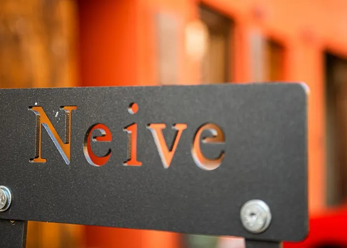 Boutique Al Palazzo Rosso Bed and Breakfast Neive