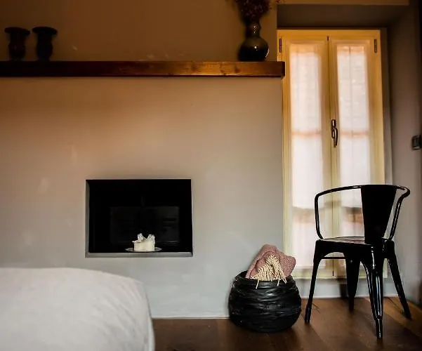 Boutique Al Palazzo Rosso Bed and Breakfast Neive